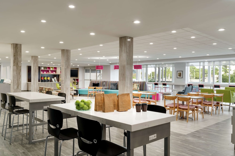 Home2 Suites by Hilton Norfolk Airport - photo 33