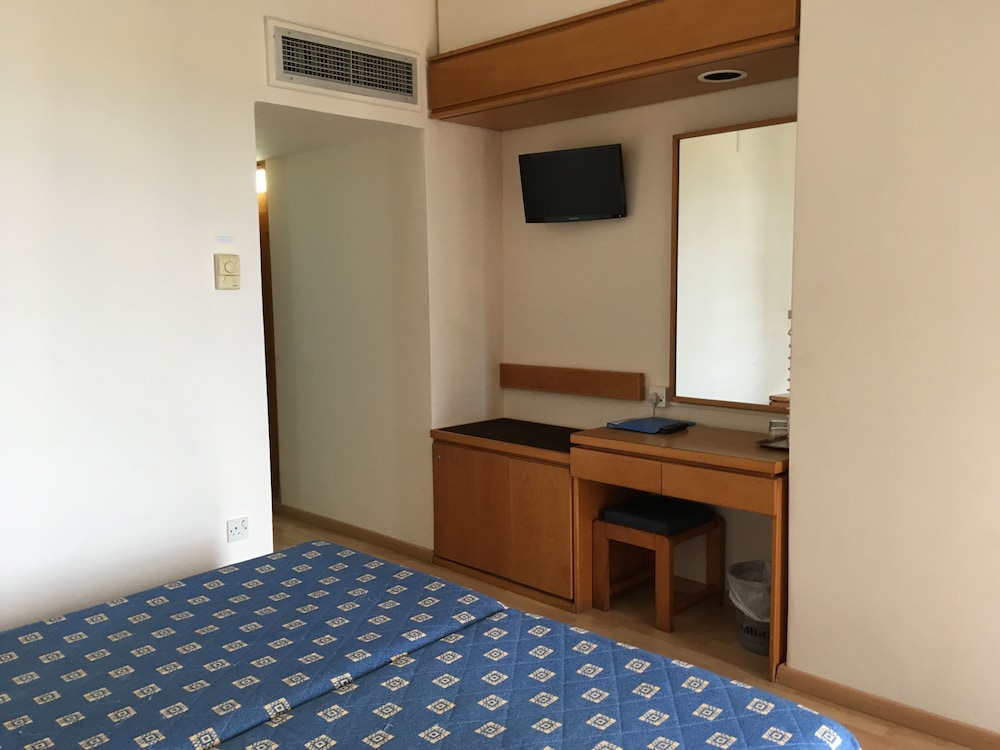Kissos Hotel — Paphos — photo 5