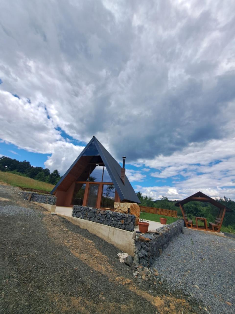 CabanA lupu — hotel in Faget
