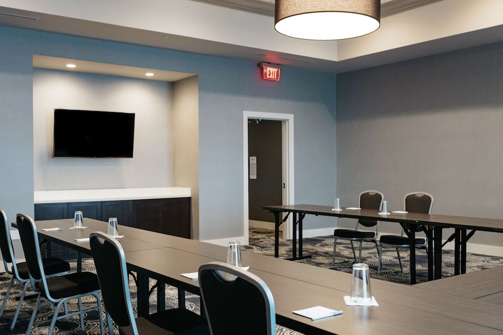 Hilton Garden Inn Madison Sun Prairie - photo 73
