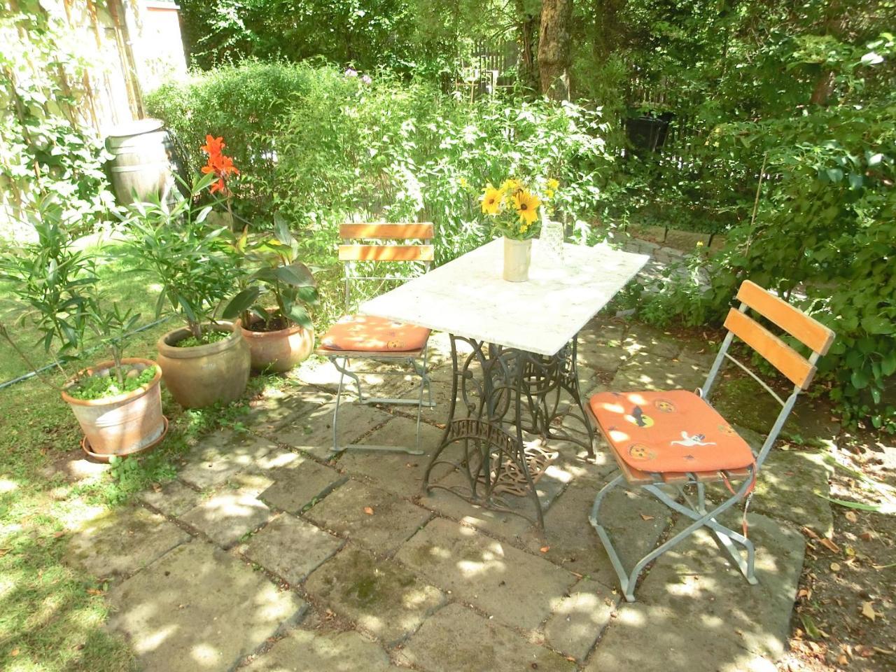 Ferienwohnung mit Charme in Dresden Pillnitz — 4-Star Luxury Hotel in Dresden, Germany