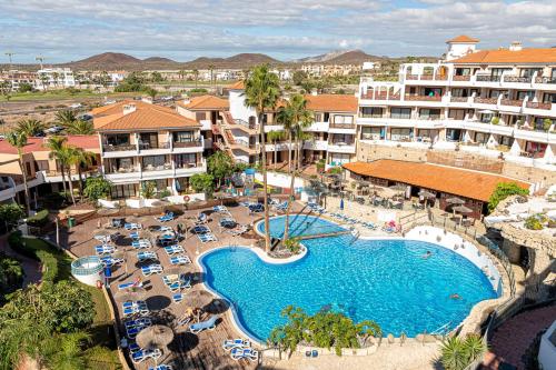 Golf del Sur Apartamento con balcA3n y vistas al mar As de Casas — 4-Star Luxury Hotel in San Miguel De Abona, Spain