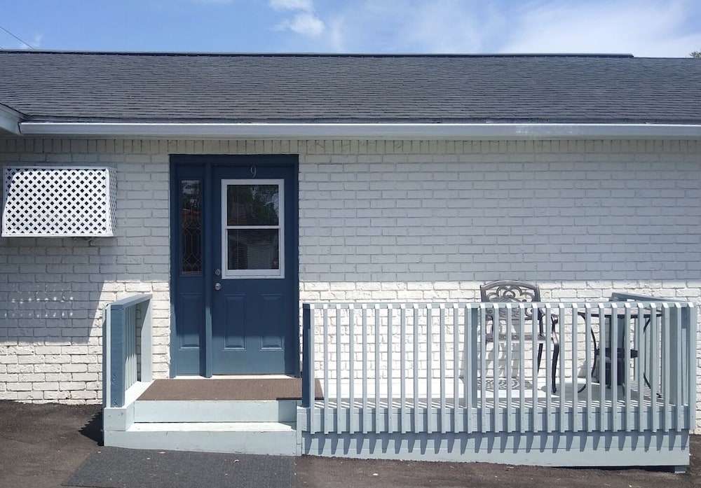 Gulf Coast Inn - photo 29