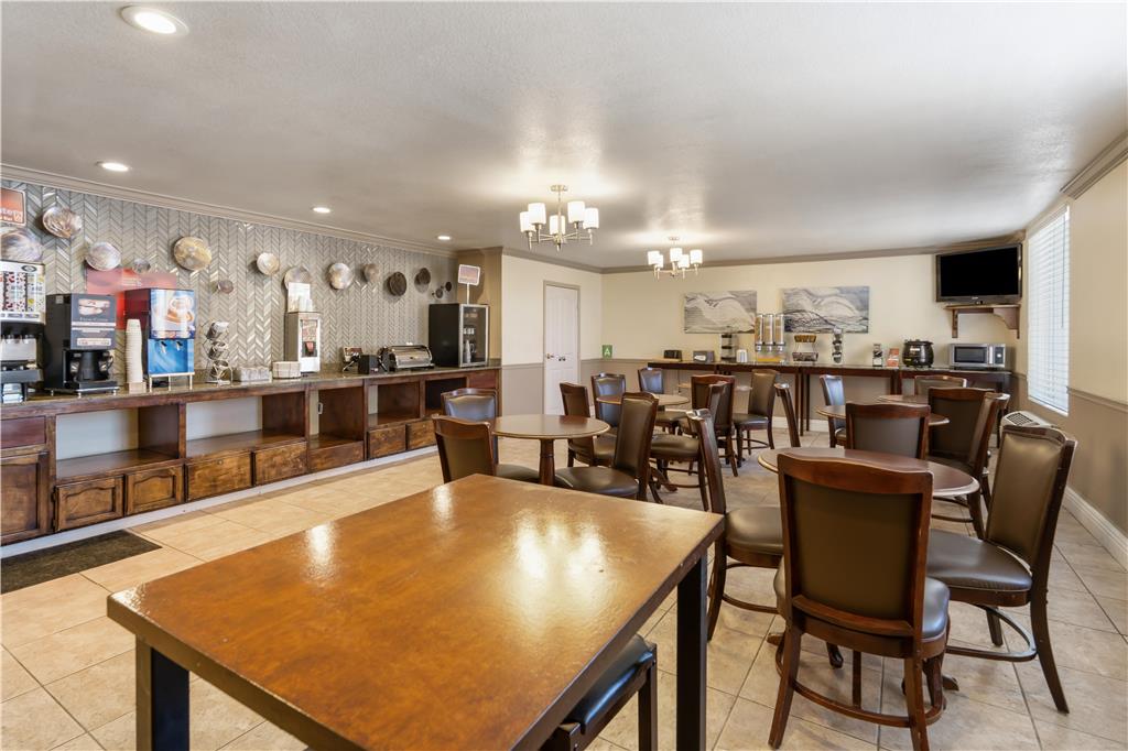 Best Western Plus John Jay Inn & Suites - photo 11