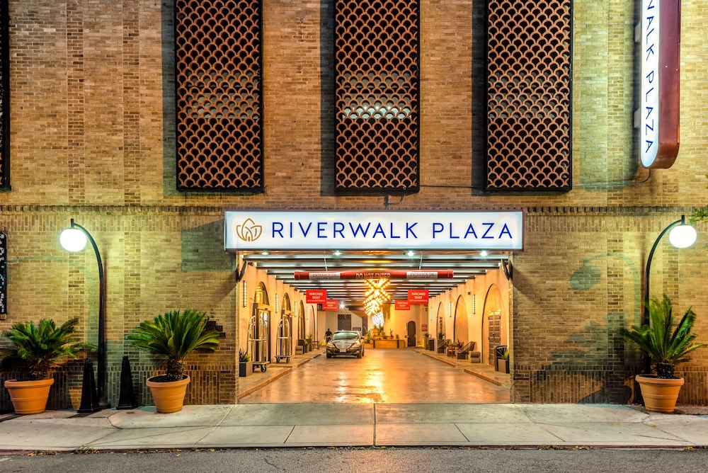 Riverwalk Plaza - photo 191
