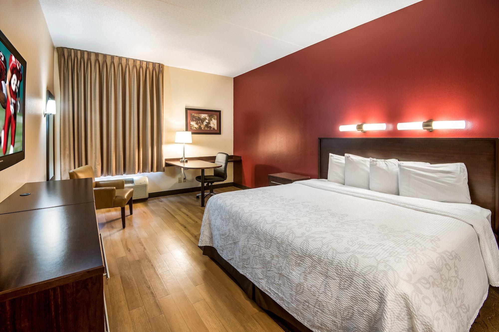 Red Roof Inn PLUS South Deerfield Amherst - photo 15