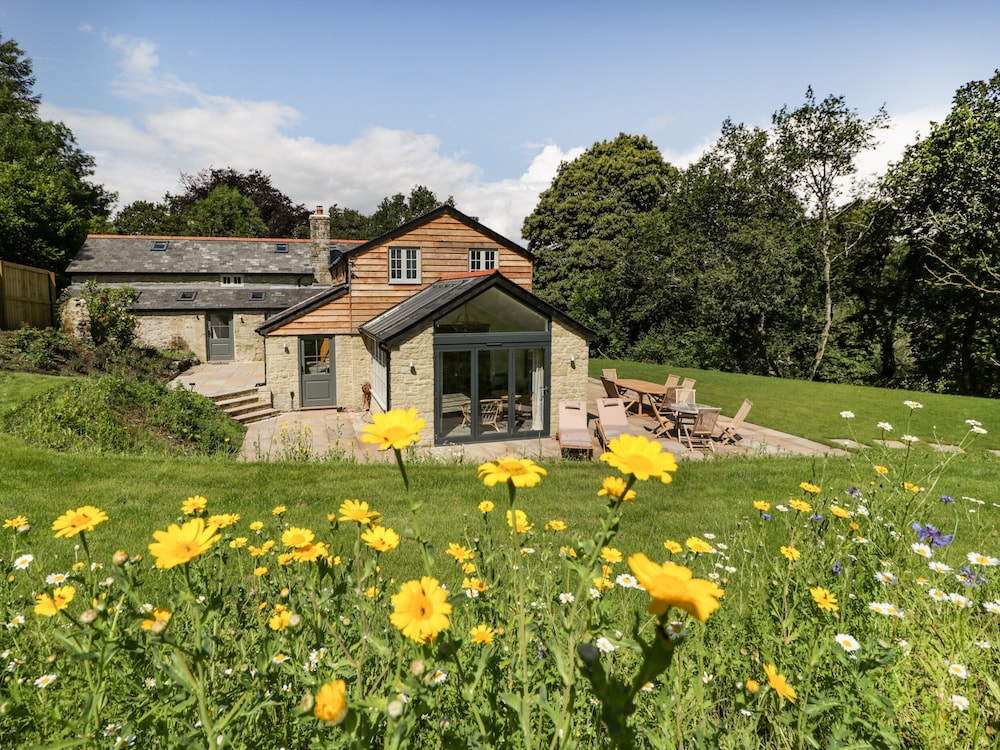 Hillside Cottage — 4-Star Luxury Hotel in Shaftesbury, United Kingdom
