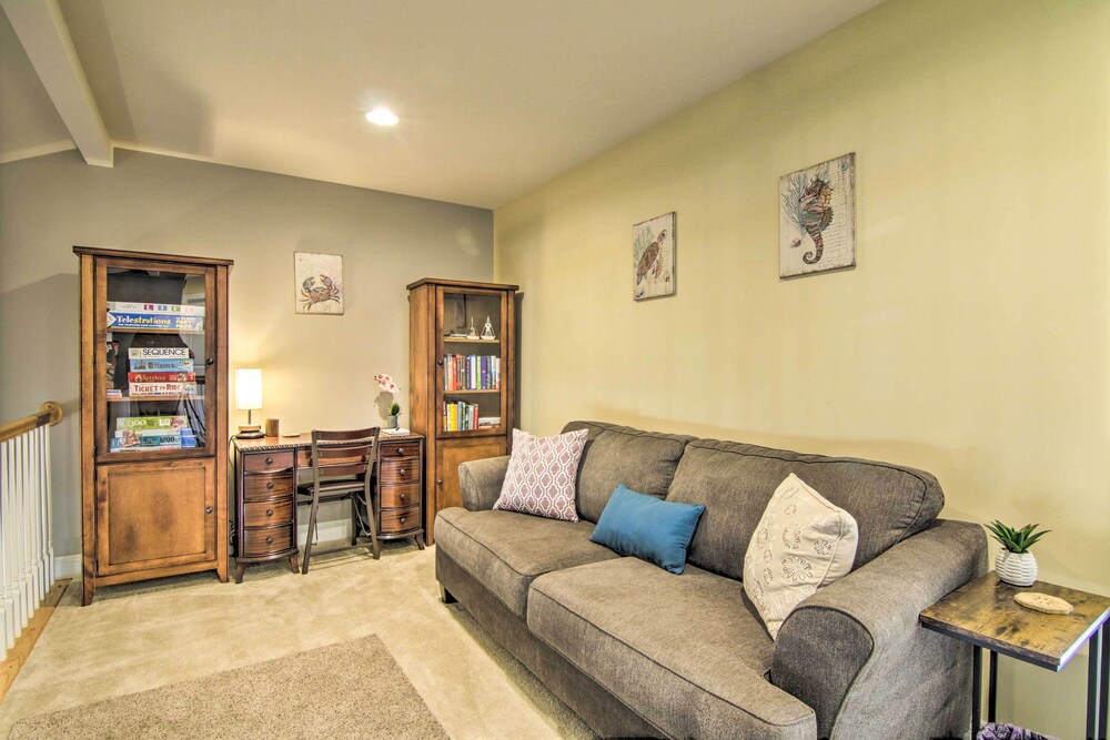 Resort Amenities & Screened Porch: Ocean View Home - photo 25
