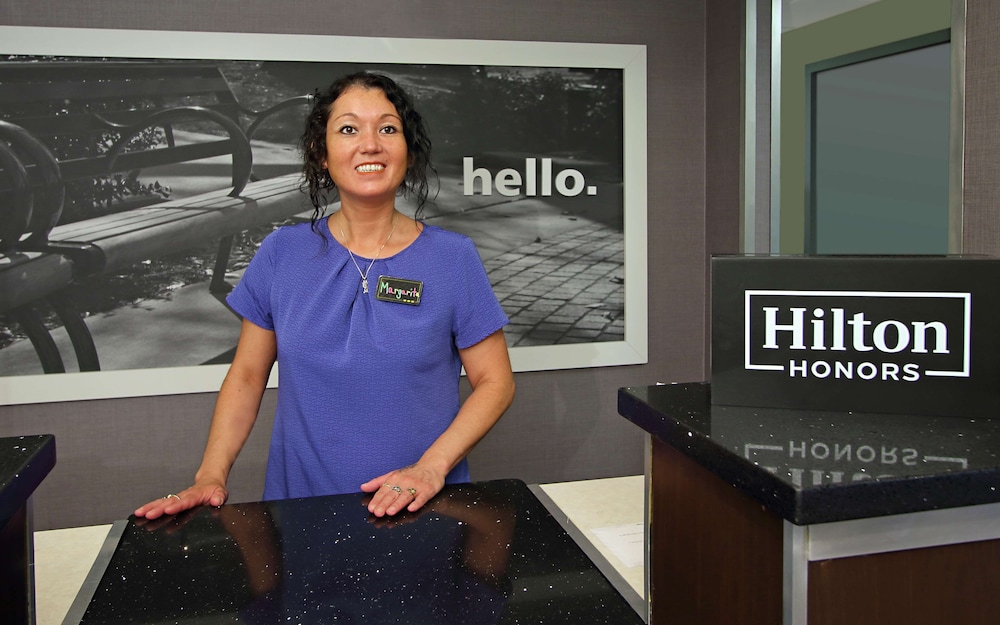 Hampton Inn Ashtabula - photo 8
