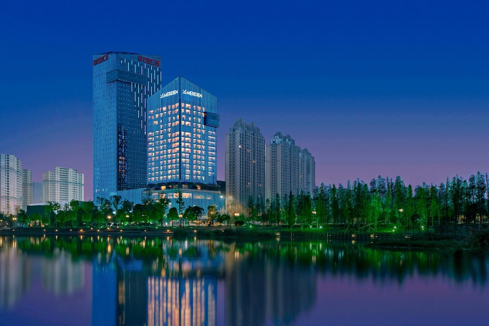 Le Meridien Yixing Hotel — 5-Star Luxury Hotel in Yixing, People's Republic of China