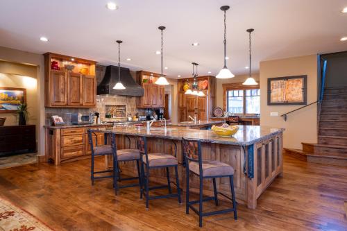 Luxury 4BD Located at Old Greenwood - photo 36