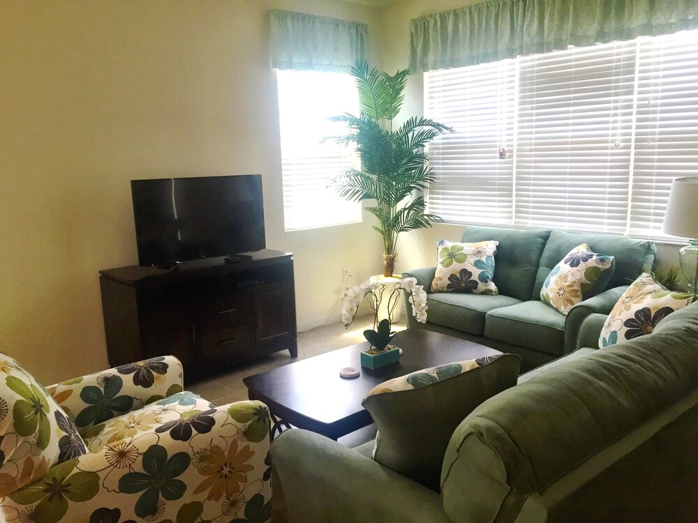 Townhomes by Florida Finesse Management - photo 5