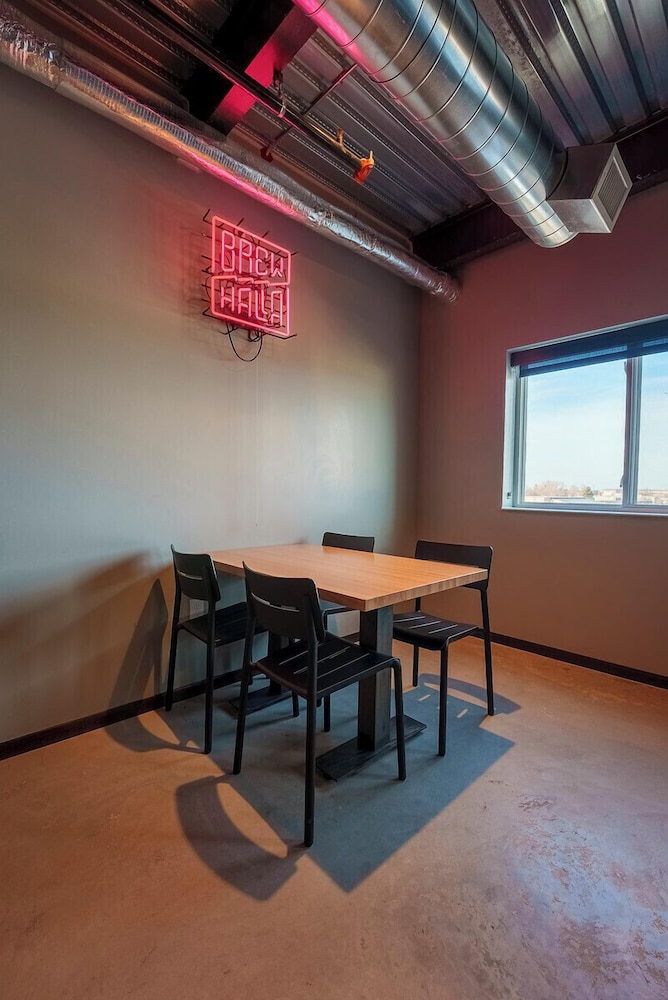 Brewhalla Hotel - photo 22