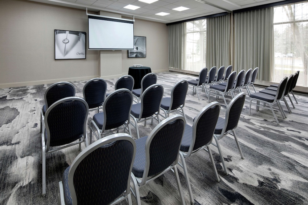 Embassy Suites by Hilton Detroit Troy Auburn Hills - photo 83