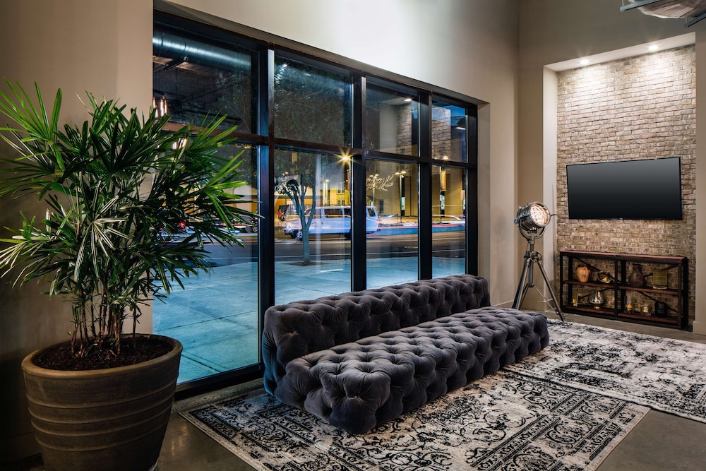 Watt Hotel Rahway Tapestry Collection by Hilton - photo 8