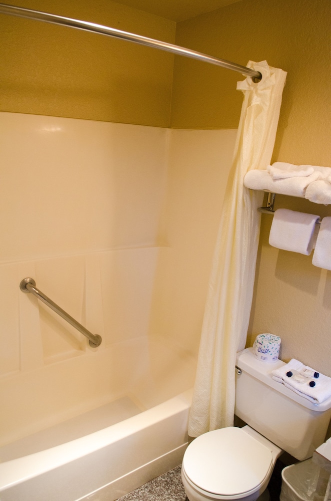 FairBridge Inn & Suites Leavenworth - photo 11