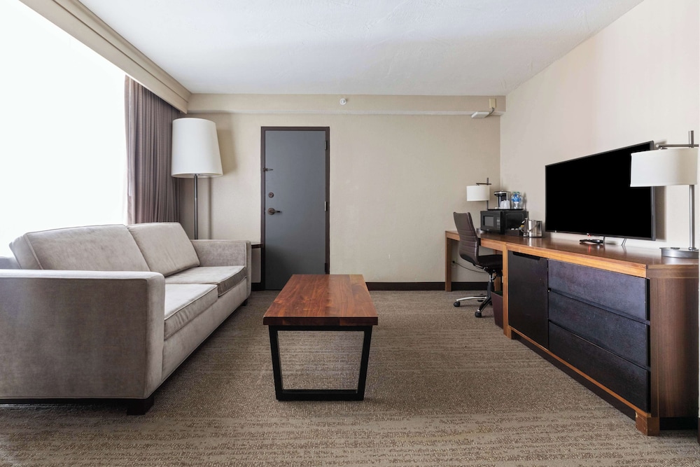 DoubleTree by Hilton Hotel Park City The Yarrow - photo 28
