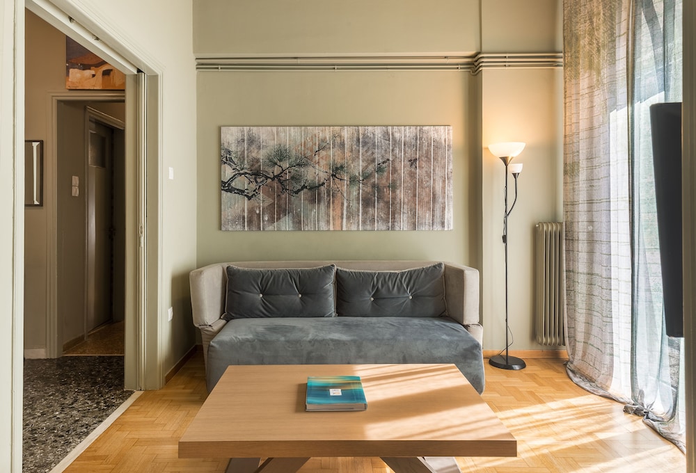 Acropolis Elegant Suite — 4-Star Luxury Hotel in Athens, Greece