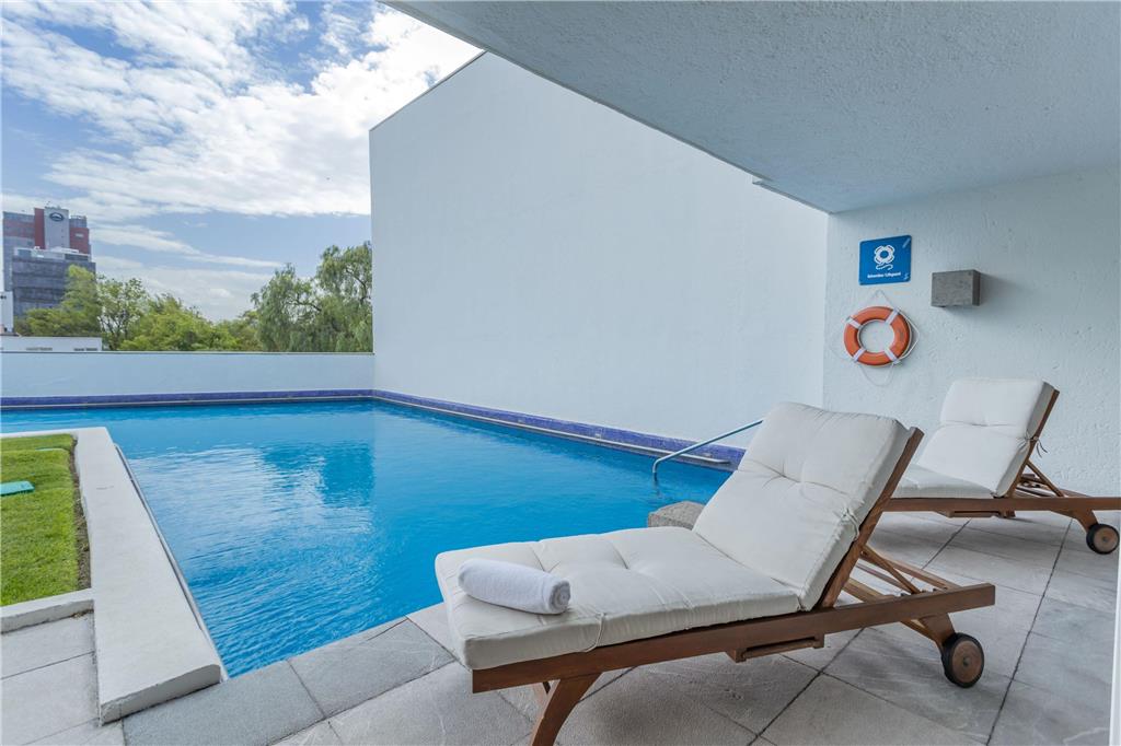 Presidential Suite private pool