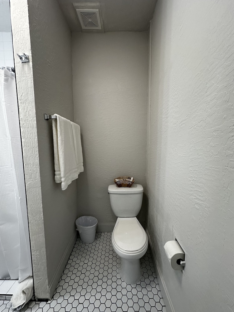 Arizona 9 Motor Hotel - photo 25