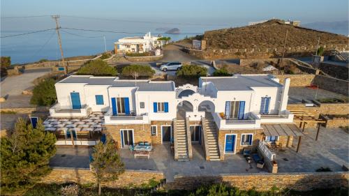 Crown Luxurious Residences Kythnos in Kythnos, Greece