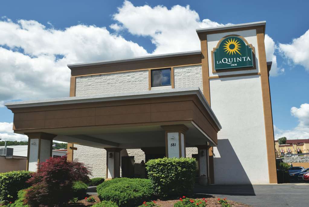 La Quinta Inn by Wyndham Binghamton Johnson City - featured photo