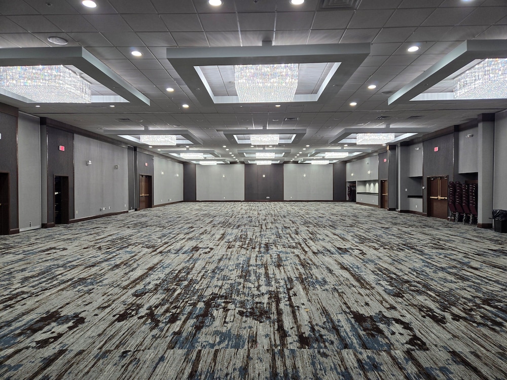Holiday Inn Hotel & Suites Cincinnati Eastgate by IHG - photo 28