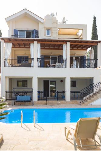 Sandy Beach Villa