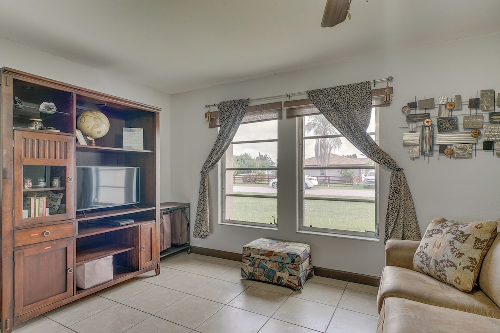 Canalfront Retreat with Heated Pool and Hot Tub in Port Charlotte, United States