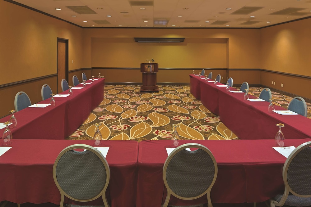DoubleTree by Hilton Asheville Biltmore - photo 99