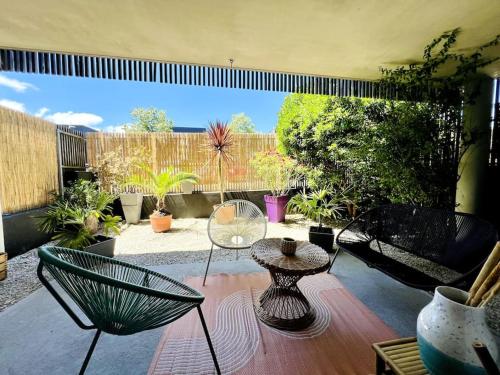 La Parenthese Jardin Privatif in La Rochelle, France