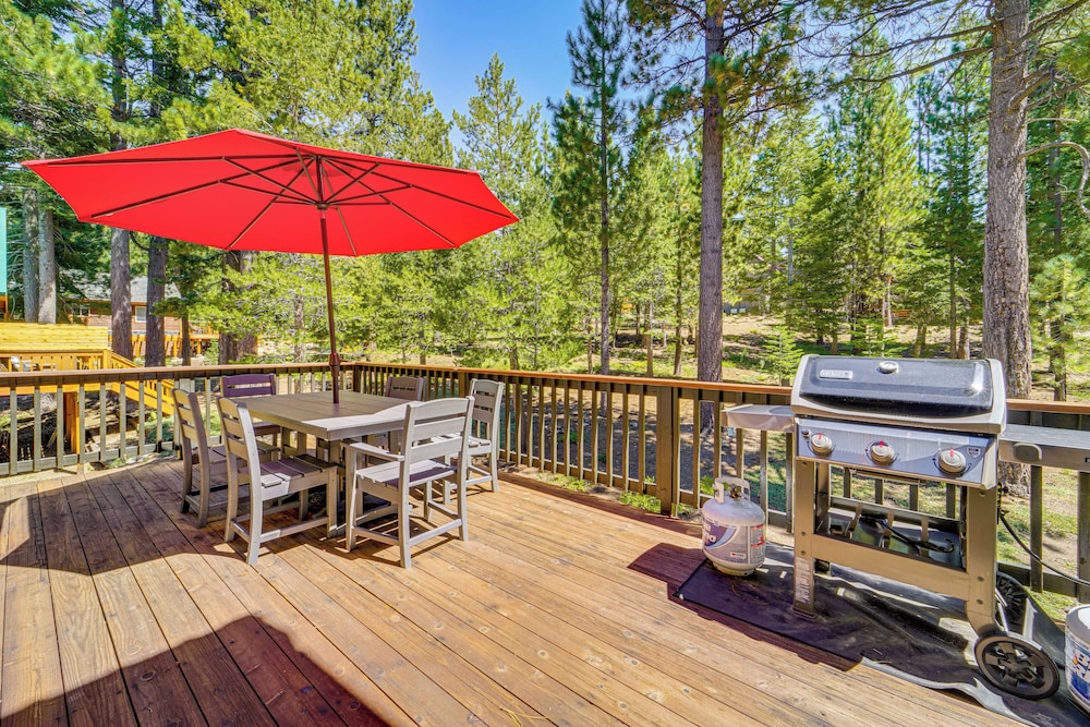 Sunny Cabin: 1 Mi to Tahoe Donner Resort - photo 2
