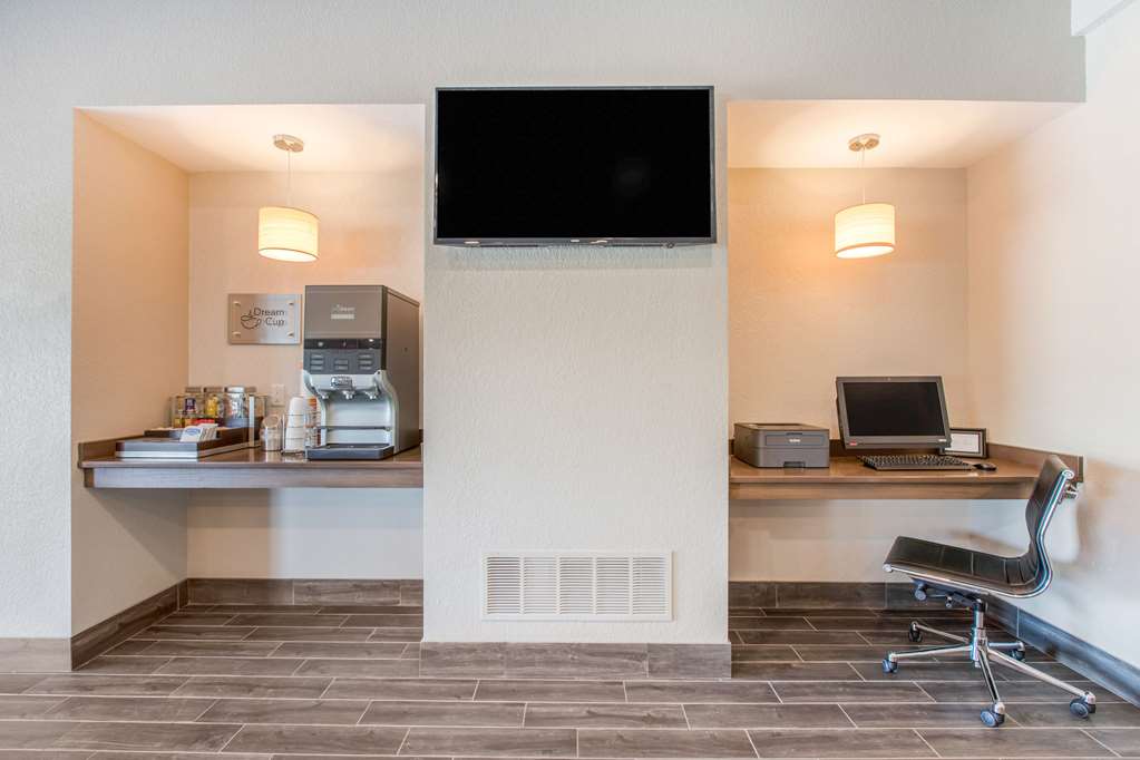 Sleep Inn & Suites Ankeny Des Moines - photo 36