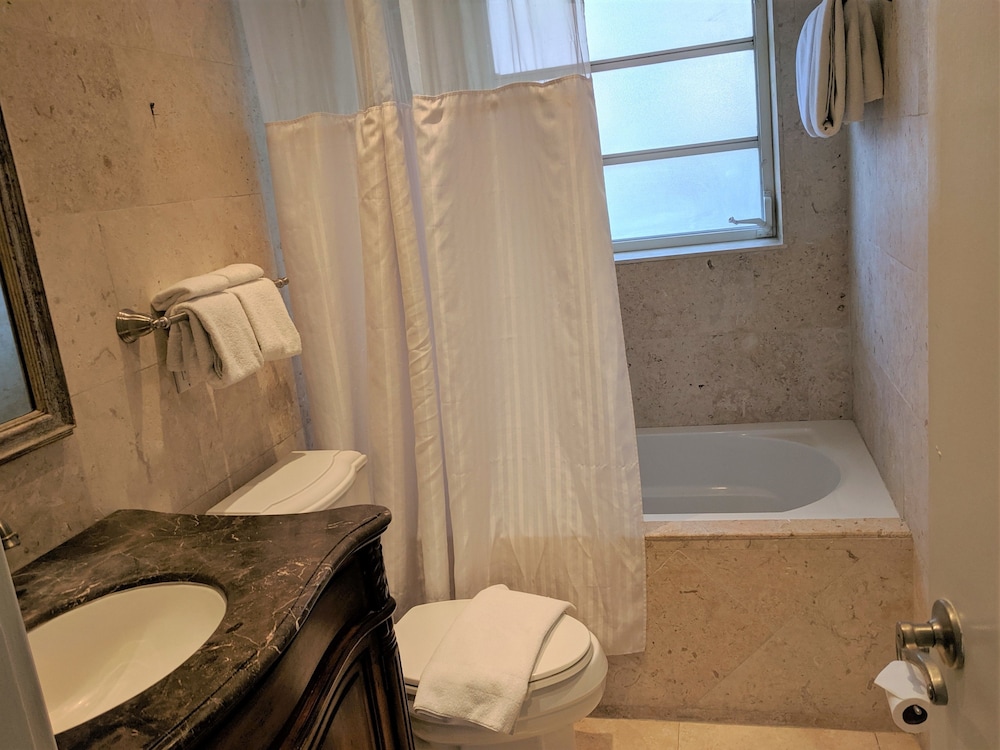 Manhattan Tower Apartment Hotel - photo 121