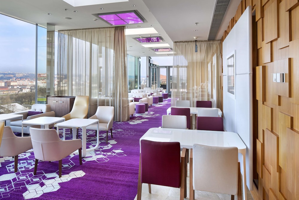 מזון ומשקאות