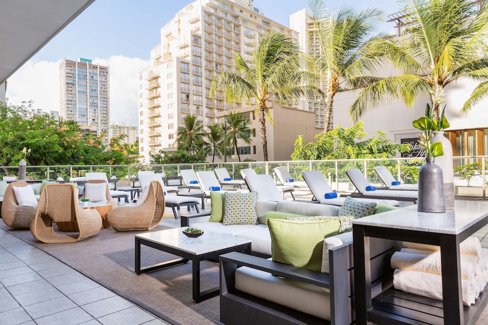 Hilton Garden Inn Waikiki Beach - photo 60