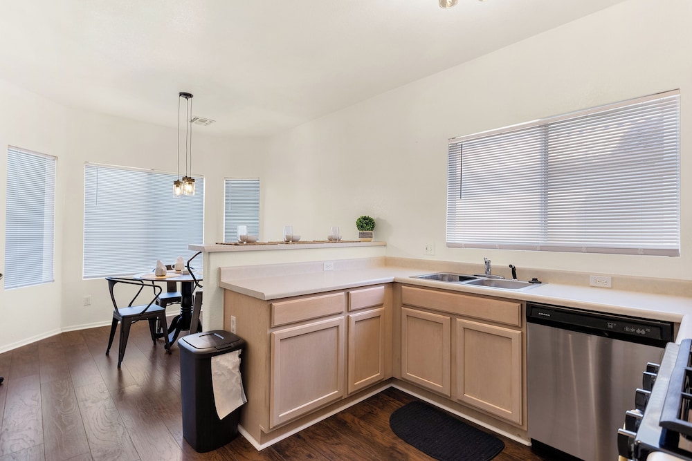 Sonesta Tucson - photo 9
