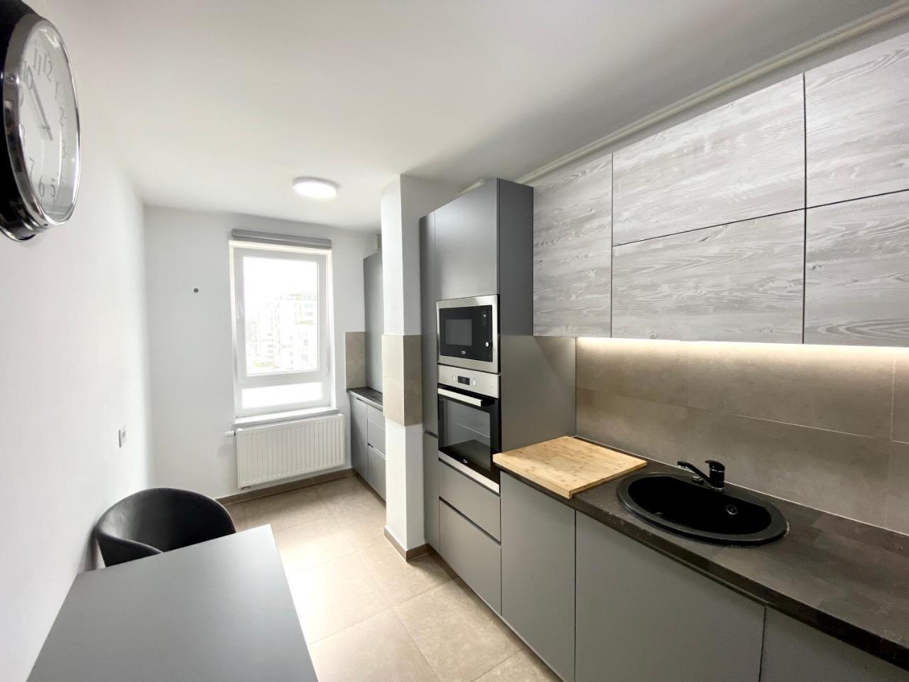 Astoria Apartment Pet Friendly — 4-Star Luxury Hotel in Brasov, Romania
