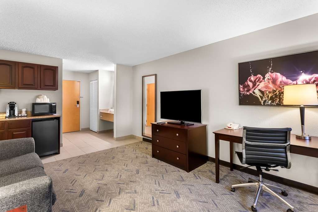 Best Western Oswego Hotel - photo 22