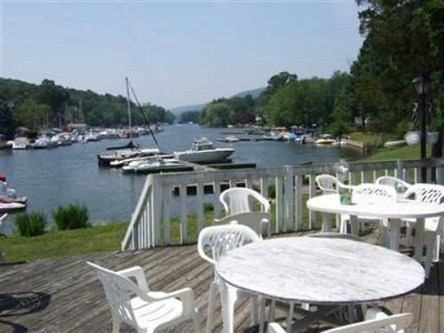Antons On The Lake - photo 6