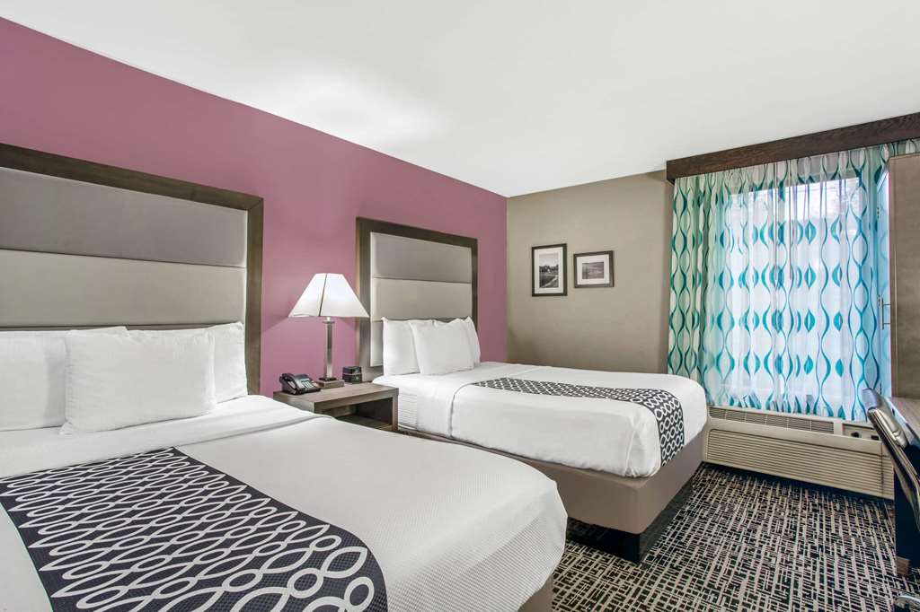La Quinta Inn by Wyndham Radford - photo 9