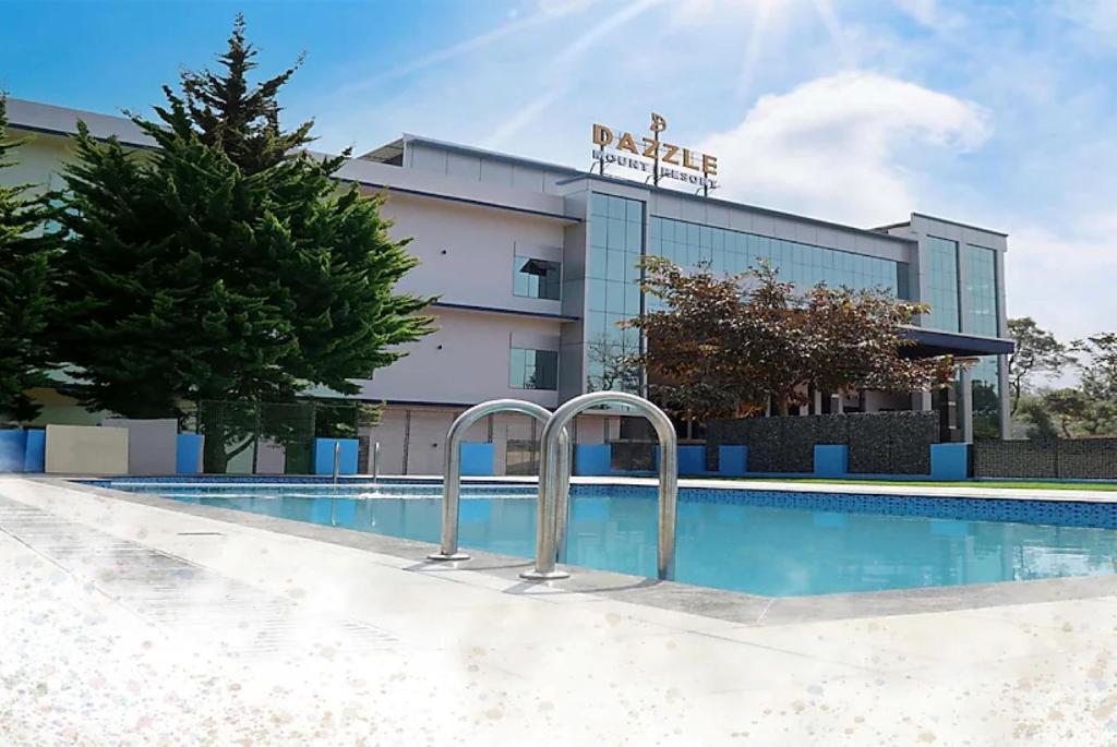 Dazzle Mount Resort in Kalpatta, India