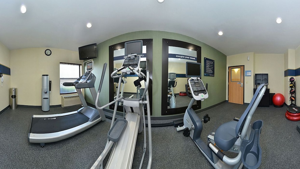 Hampton Inn Sturgis Lagrange Area - photo 32
