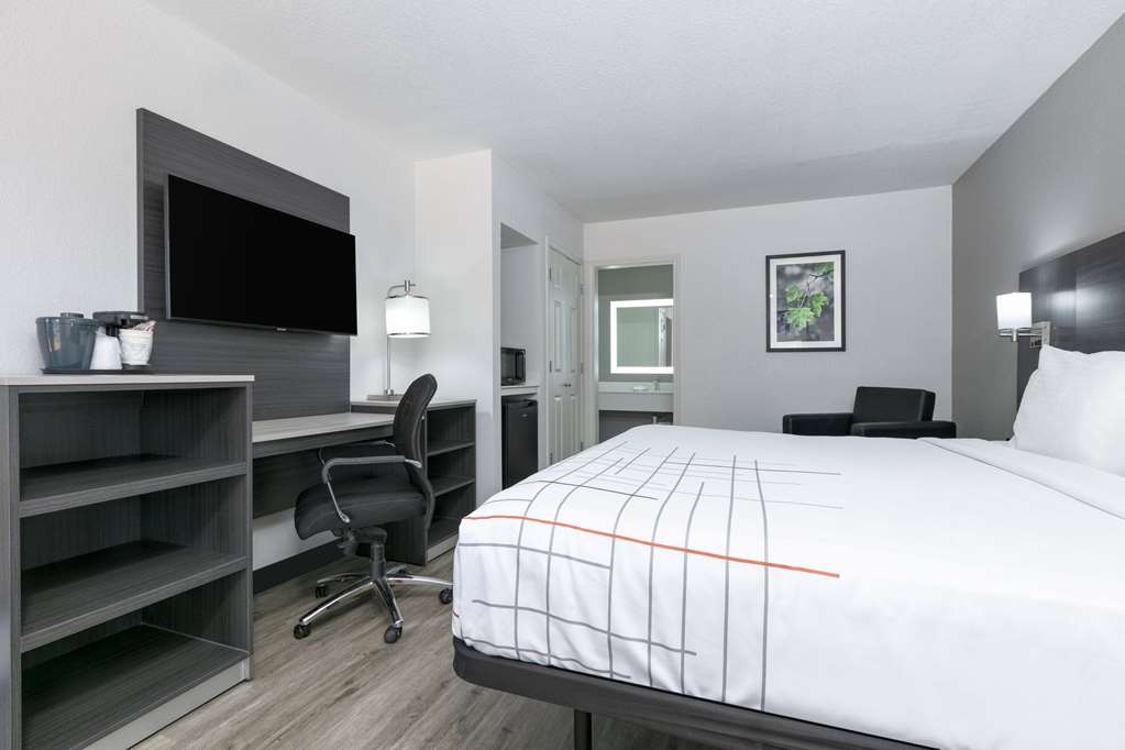 La Quinta Inn by Wyndham Dallas Uptown - photo 62