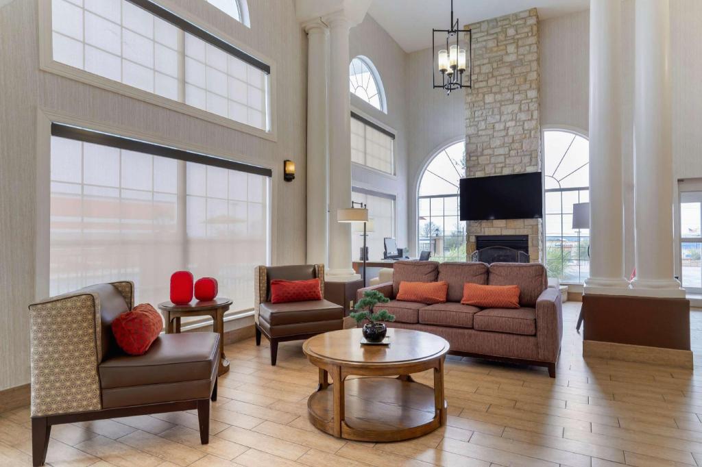 Marble Falls Inn - photo 8