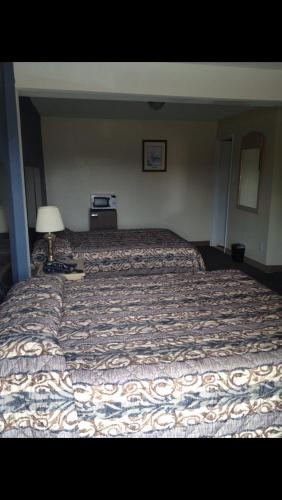 Knights Inn Graham - photo 7
