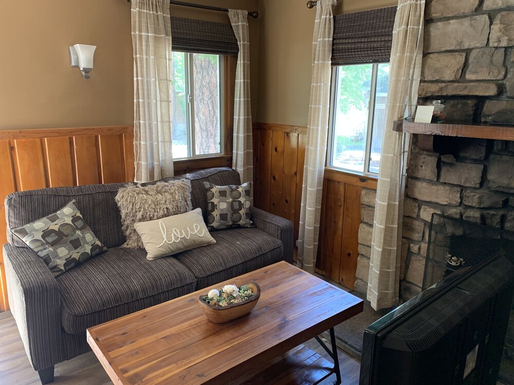 Grey Squirrel Resort - photo 18