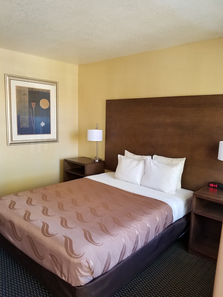 Econo lodge Flagstaff East I 40 - photo 11