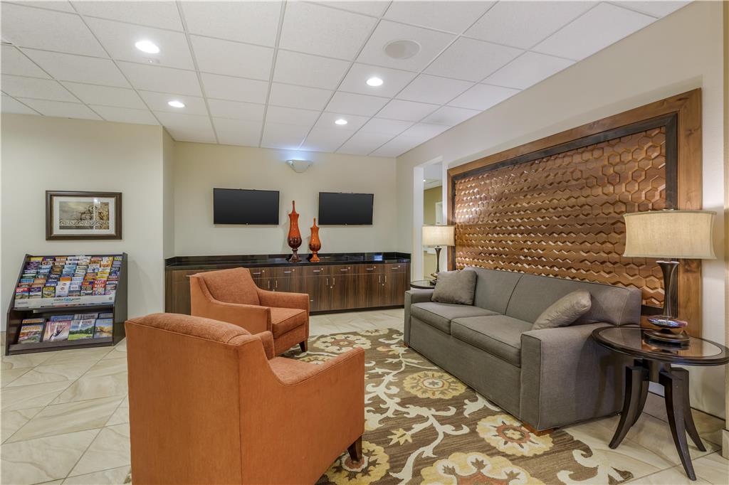 Best Western Plus Hudson Hotel & Suites - photo 39