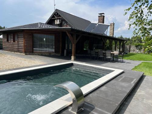 Dom Przy Lesie — hotel in Sulow